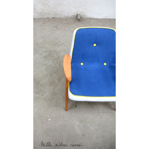 Icône du design polonais des années 50-70 imaginé par Józef Chierowski.  Fauteuil entièrement renové