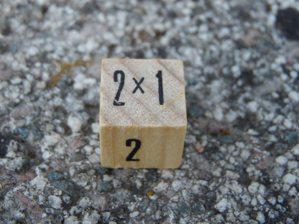 Learning cube box multiplication tables