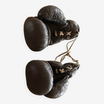 Anciens gants de boxe cuir 1940