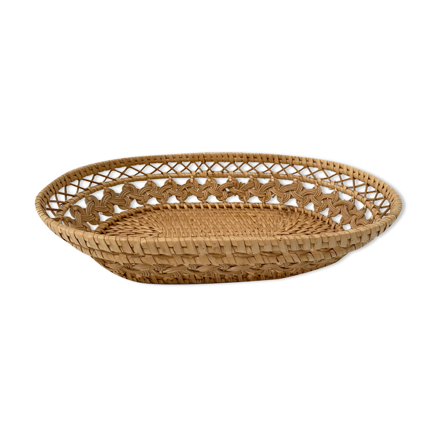 Braided rattan basket