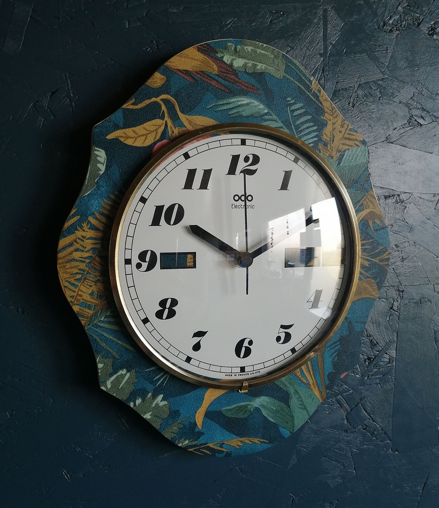 Vintage clock, "Odo" wall clock