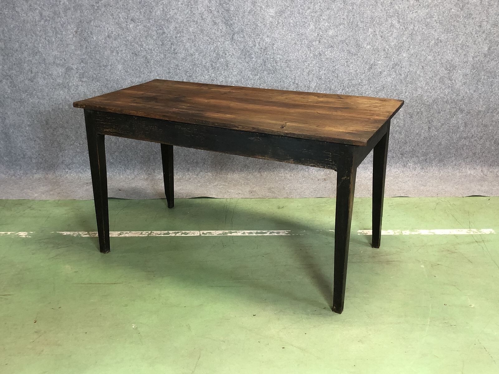 Desk in tree late 19th