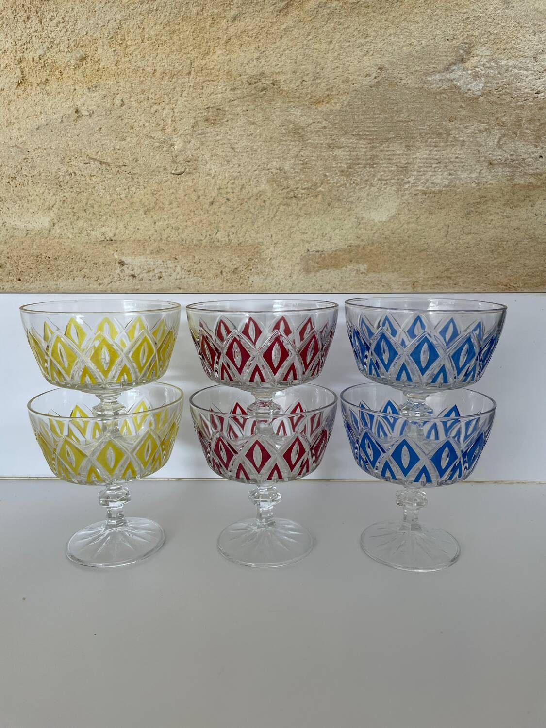 6 Harlequin champagne coupes VMC Reims