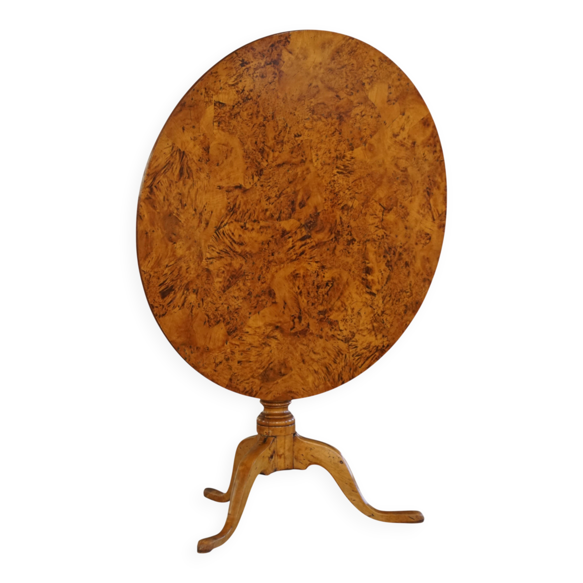 Table suédoise ancienne à plateau basculant en bois de ronce et socle, début du 19e siècle
