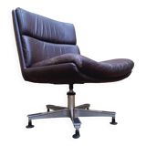 Swivel leather armchair from the 70s, Italian design.