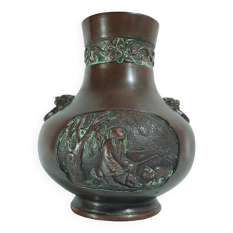 Hu Bronze Vase / Early 20th Vietnam / Indochina Altar