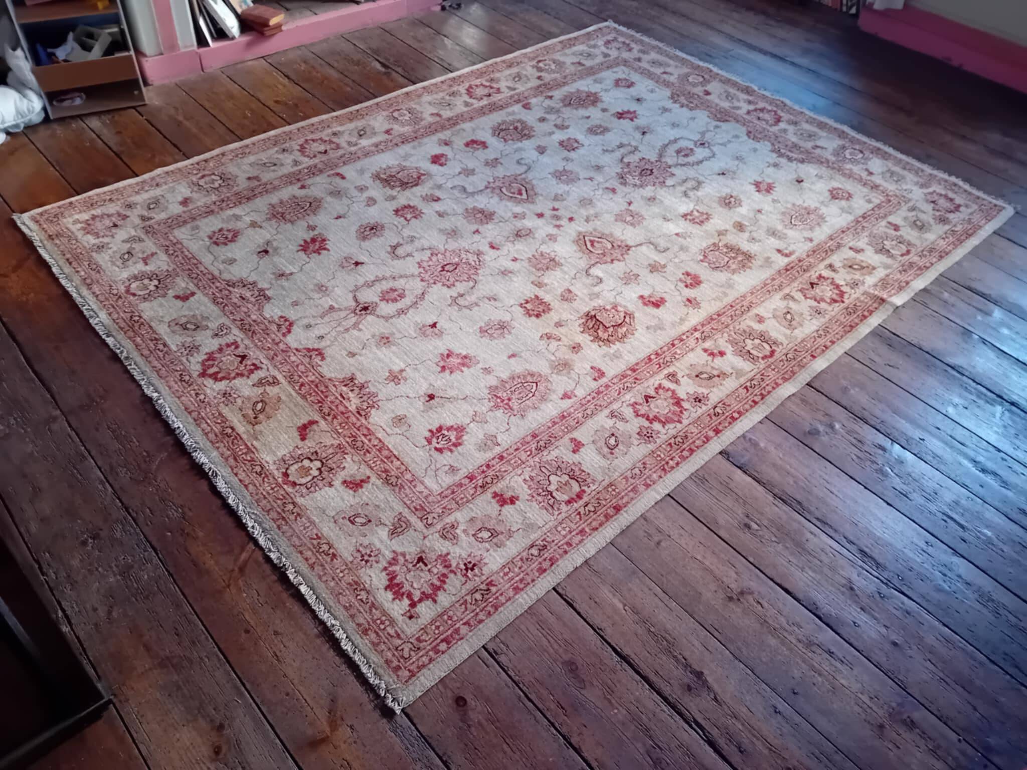 Tapis Pakistanais Farahan fait main 272x199cm