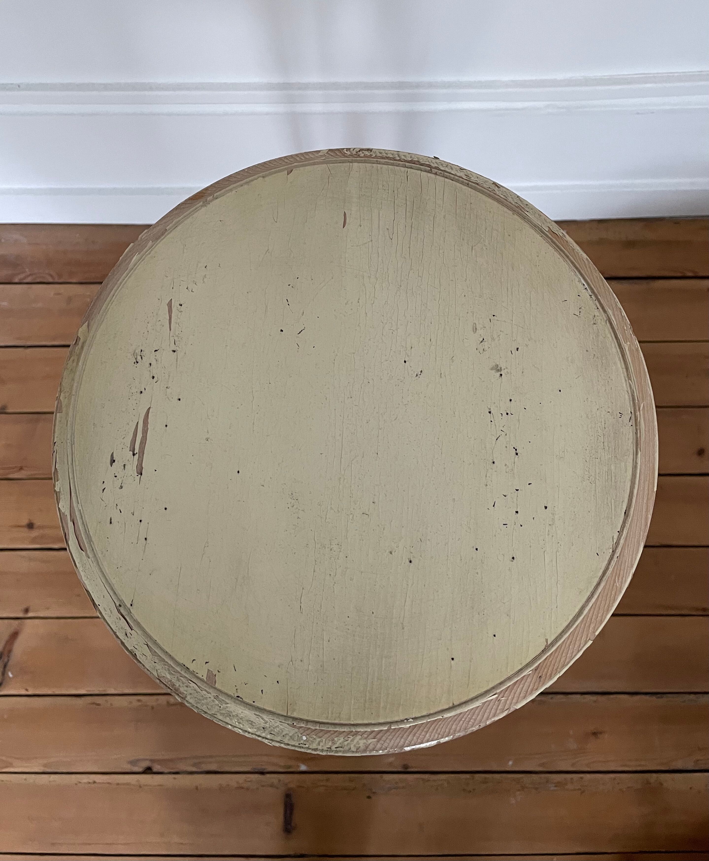 Vintage wooden harness with 2 trays