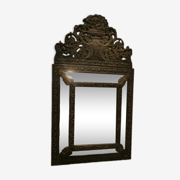 Miroir en cuivre repoussé et bois 60 cm x 34 cm