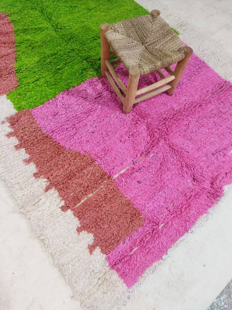 Handmade moroccan berber rug 250 x 148 cm