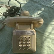 Telephone in Bakelite ecru beige with keys socotel s63 vintage 1981