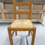 LOT Solid Oak Country Table and 6 Straw Seated Chairs