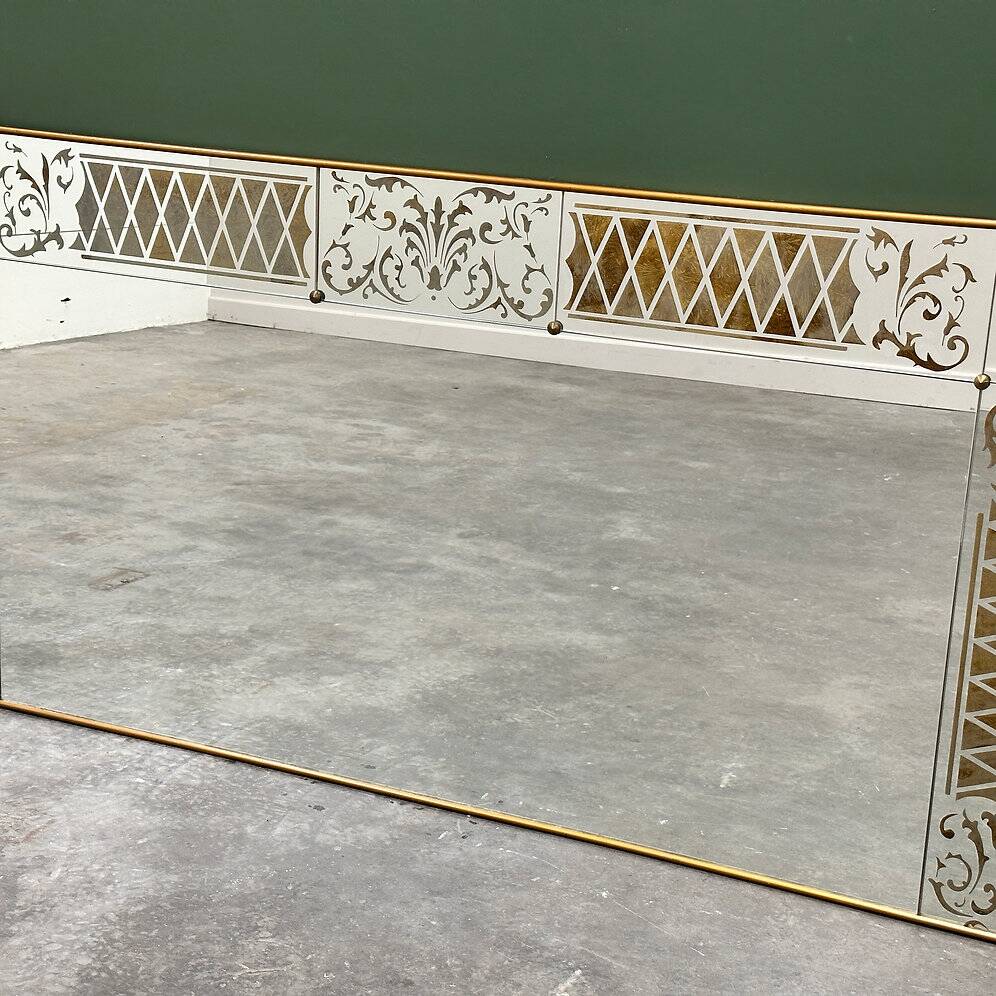 Exquisite very large bistrot Art Nouveau mirror, France 1930s.