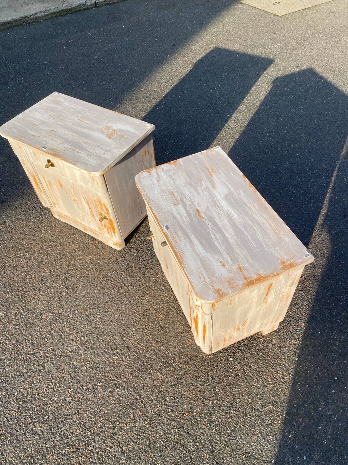 2 German bedside tables