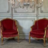 Pair of shepherdesses in carved wood Louis XV style