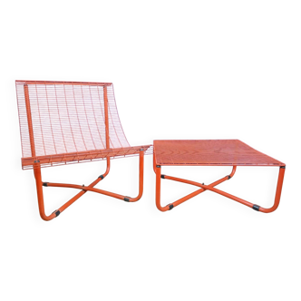 table and armchair: SKALBODA model in metal wire created by Niels