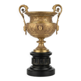 Cassolette Centrepiece in gilded bronze, 19th century Barbedienne style.