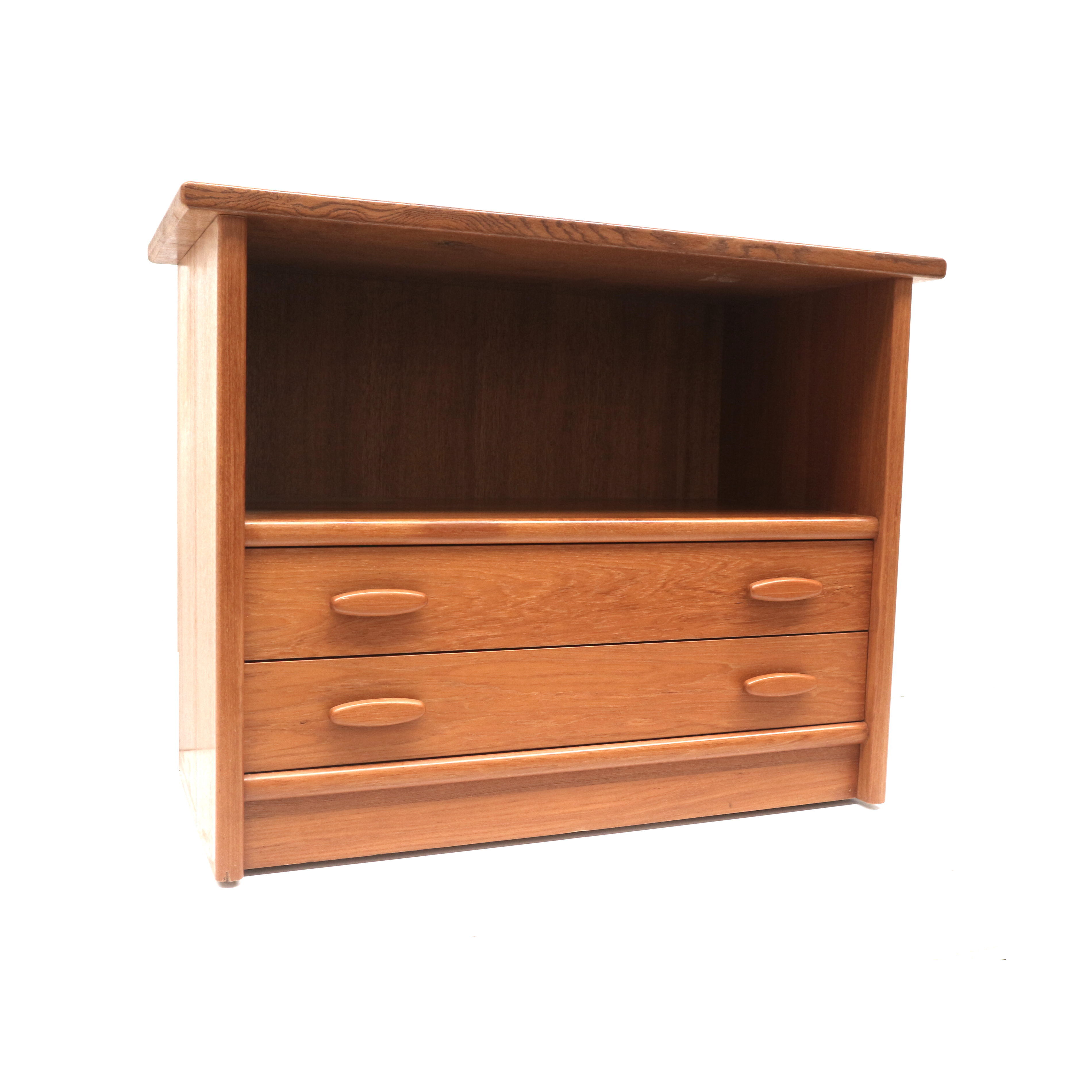 Buffet de télévision vintage par Dyrlund fabriqué dans les années 1960