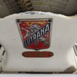 Vintage grocer's scale Lutrana