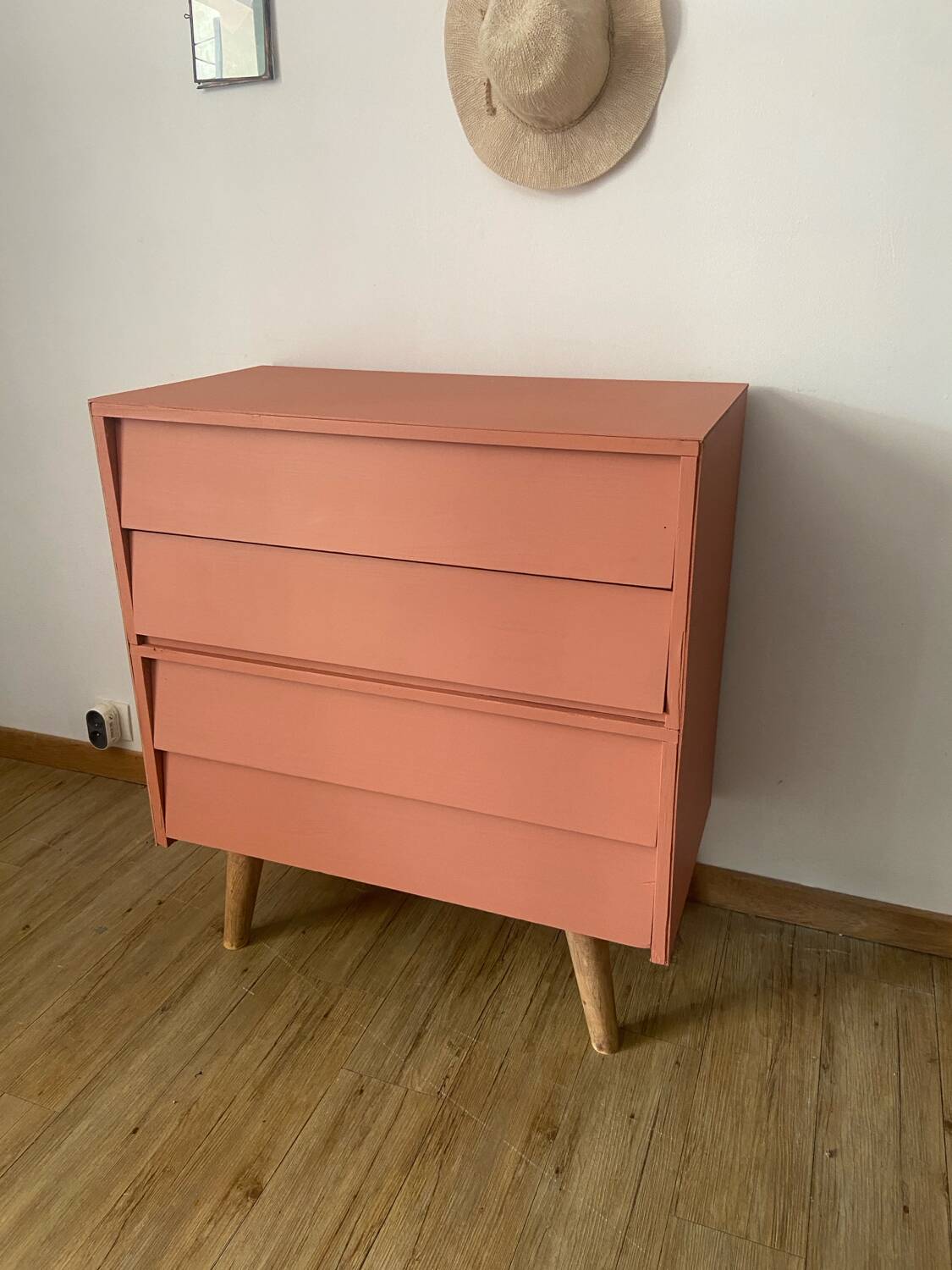Vintage chest of drawers