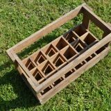 Wooden bottle holder