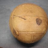 Ballon médicinal vintage en cuir marron, Tchécoslovaquie années 1930