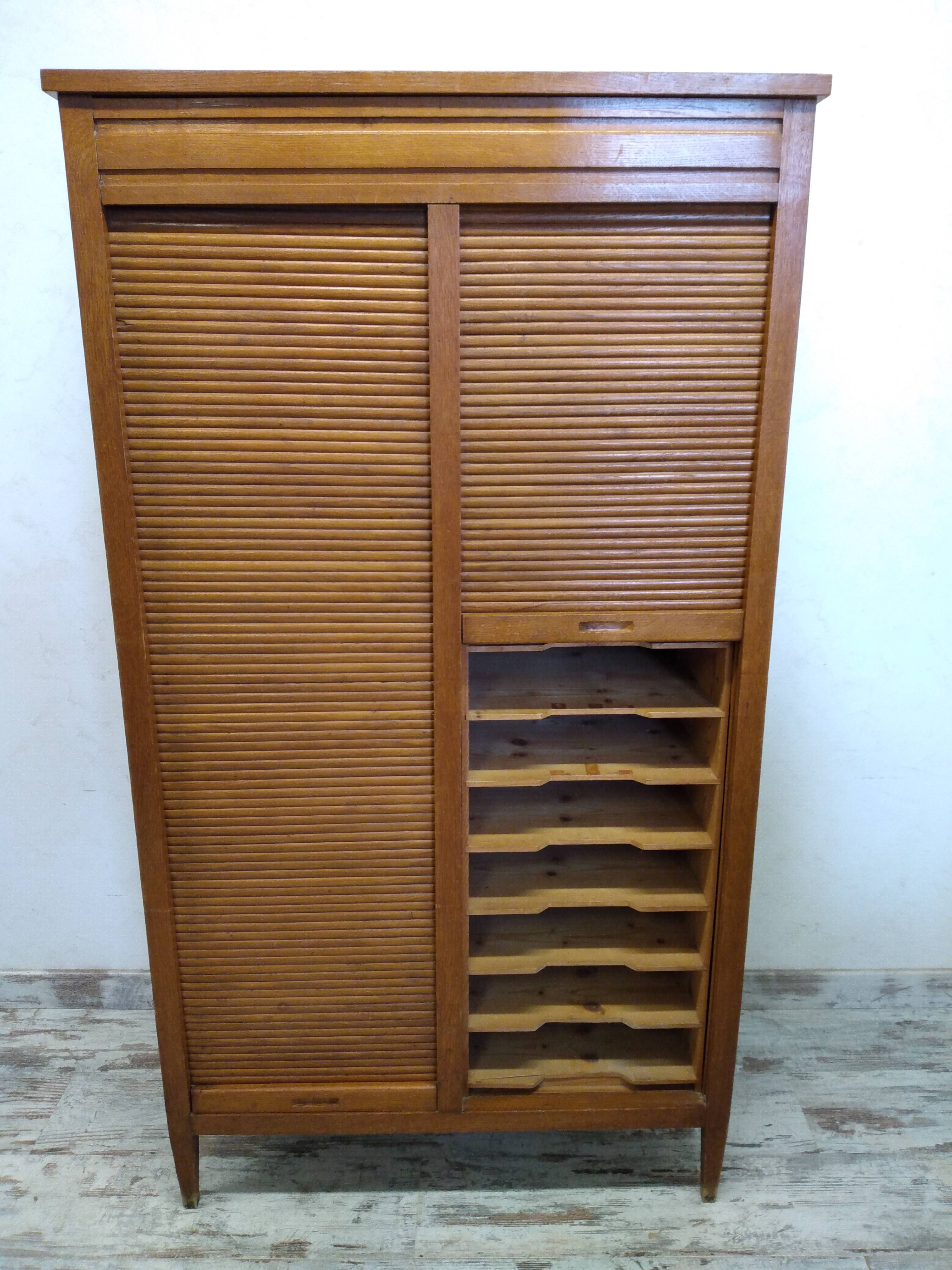 Atypical double curtain file cabinet