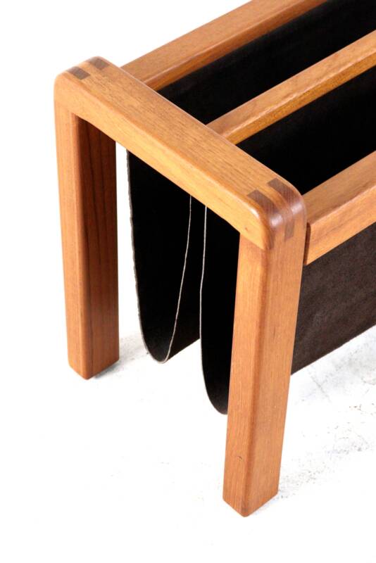 Salling stolefabrik magazine rack with leather in teak