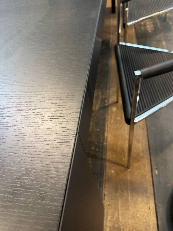 Table à manger XL modèle “El Dome” pour Cassina