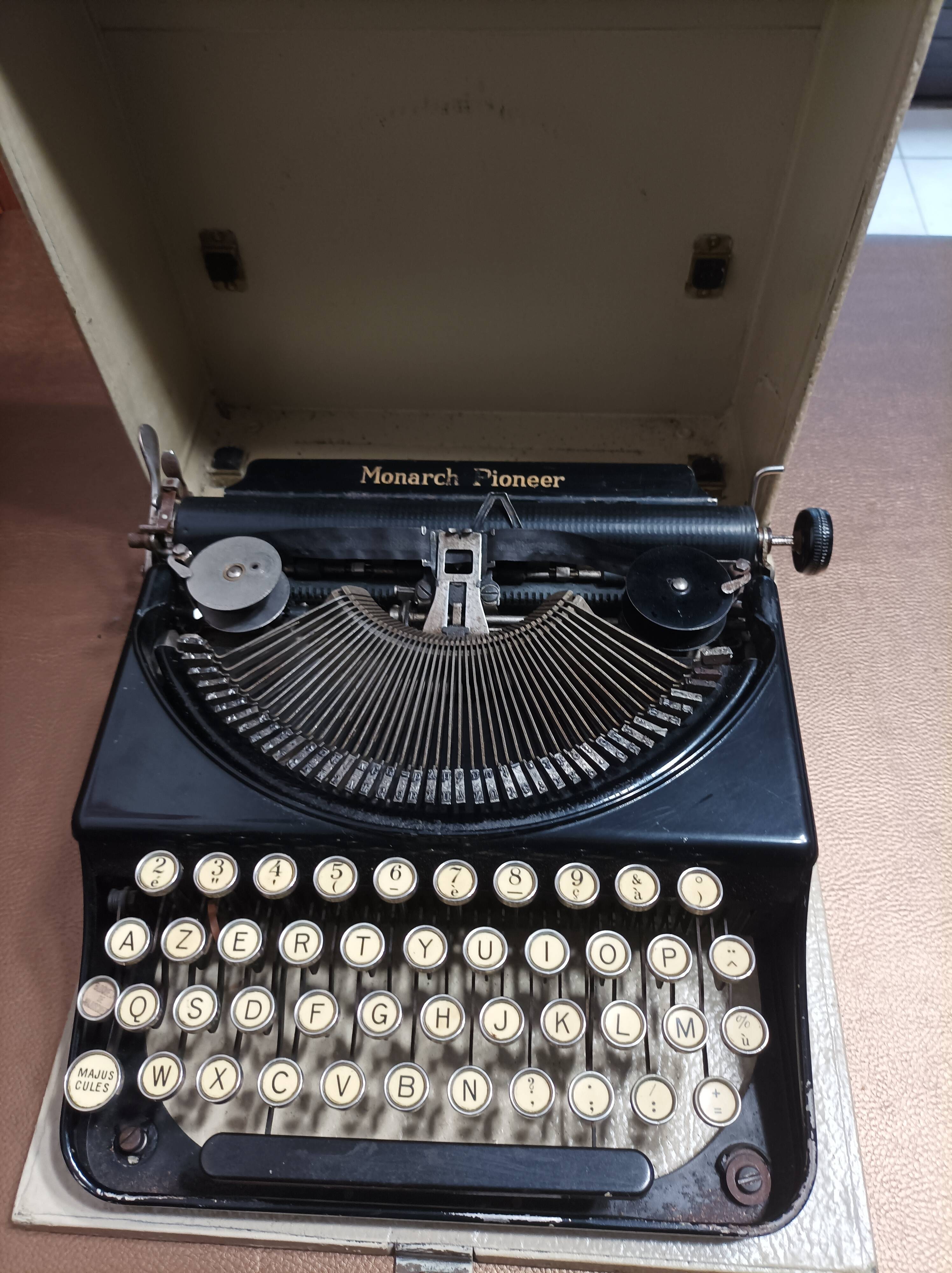 Monarch pioneer black old