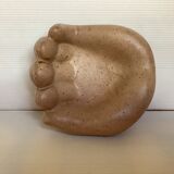 Empty hand beige pocket