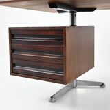 Desk design by Osvaldo Borsani for Tecno, 1960s