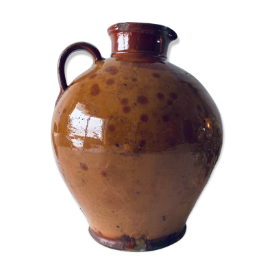 Pichet ancien en terre cuite vernissée