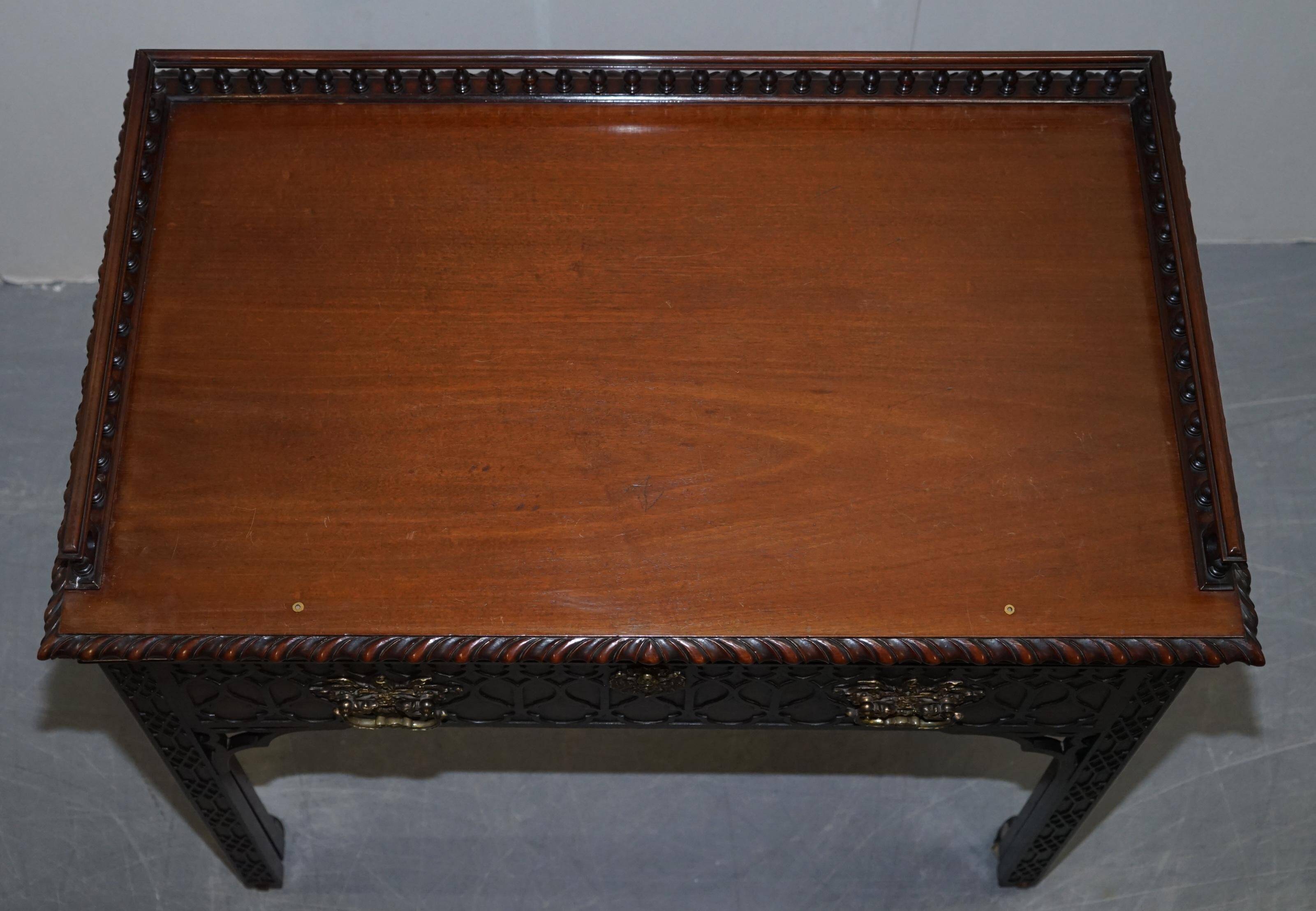Bureau de travail d'architecte en bois dur George III Thomas Chippendale