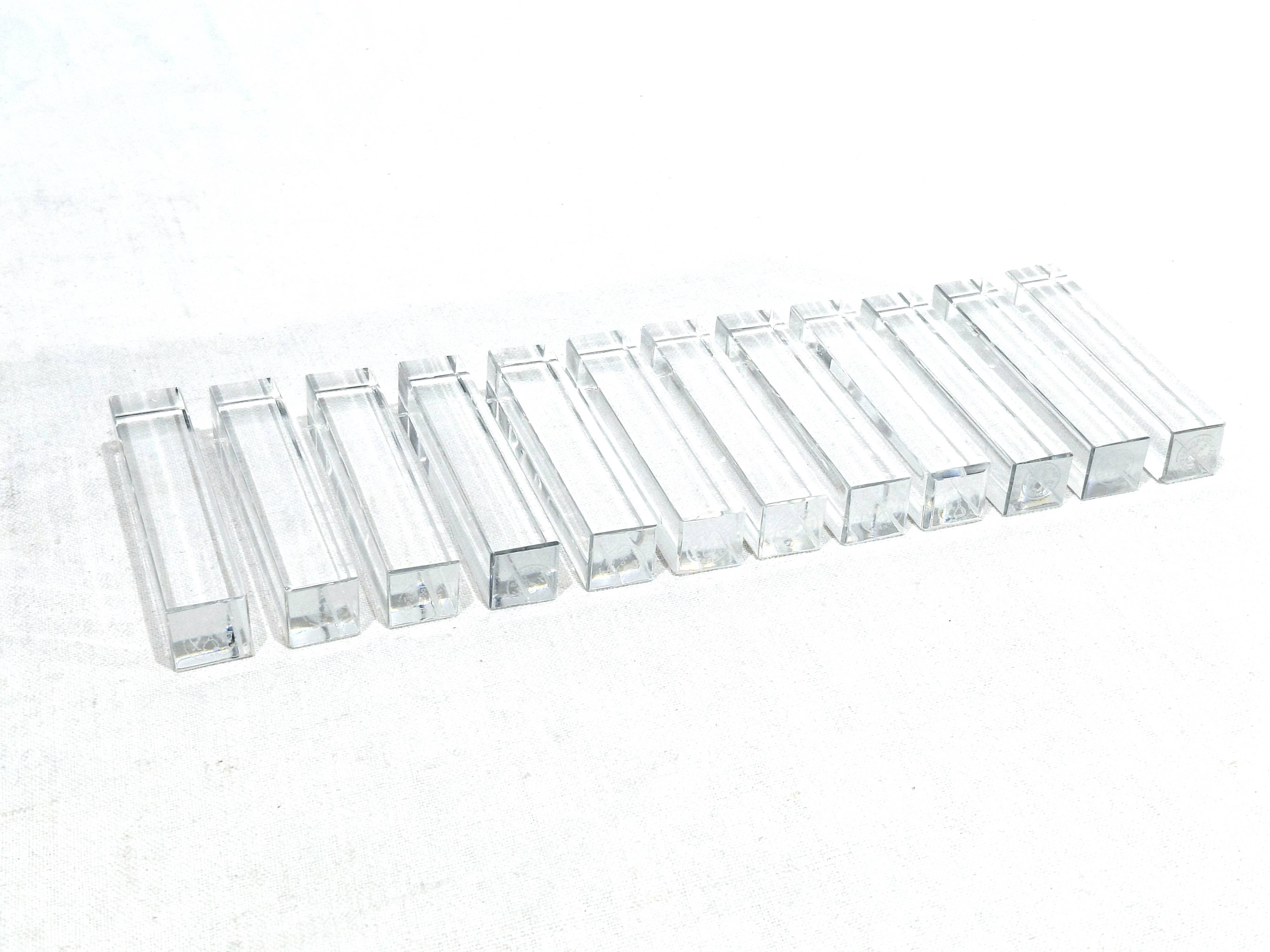 BACCARAT - 12 CRYSTAL KNIFE RESTS