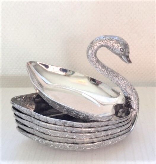 Stackable trinket bowl shape vintage swan 70