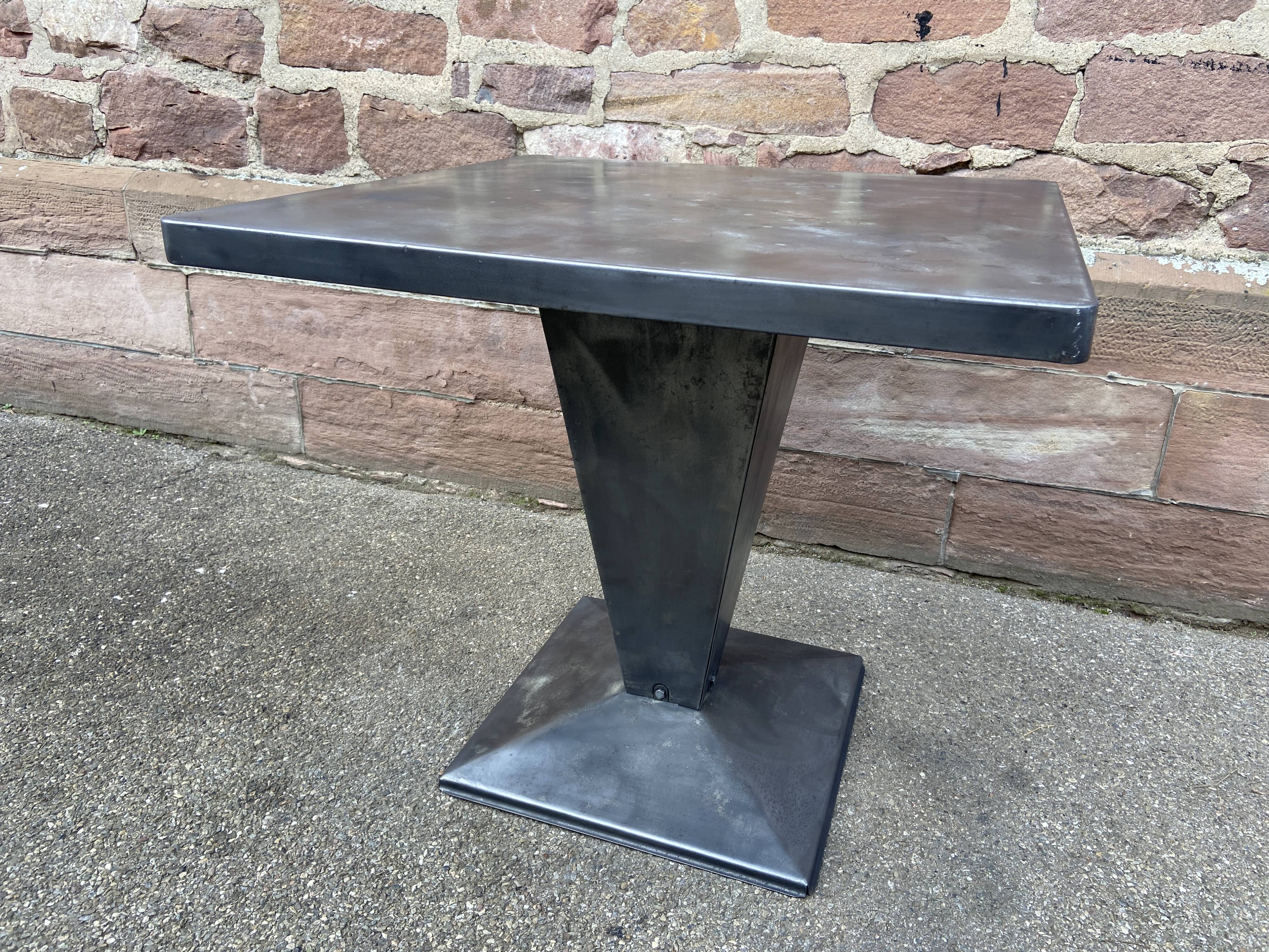 Table Tolix by Xavier Pauchard model Kub 1960s