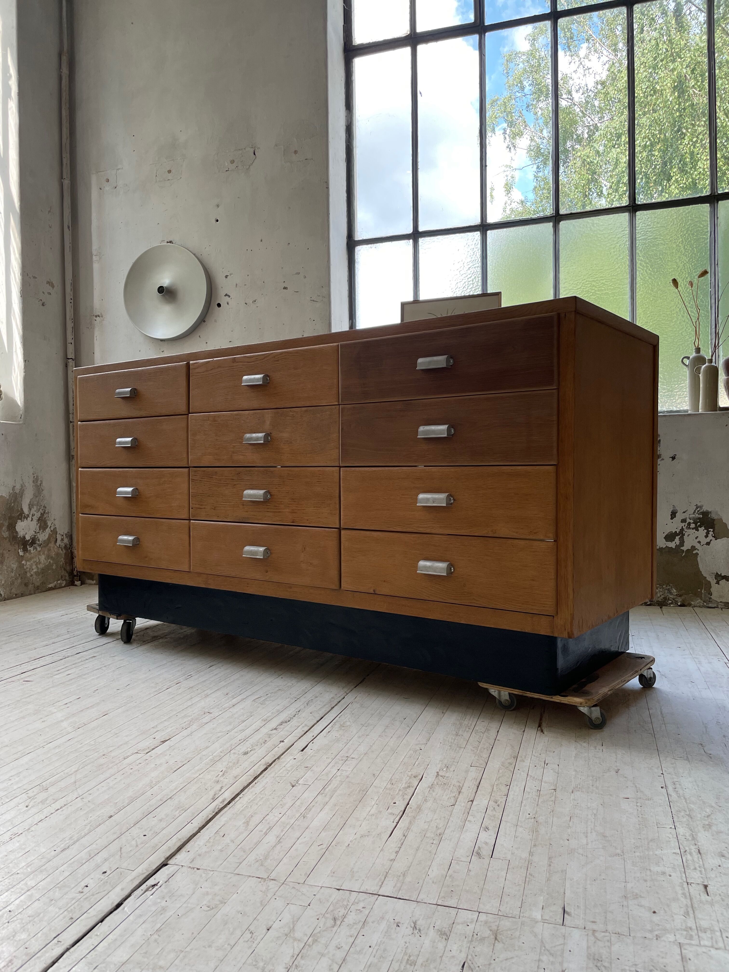 Glass trading post 50s