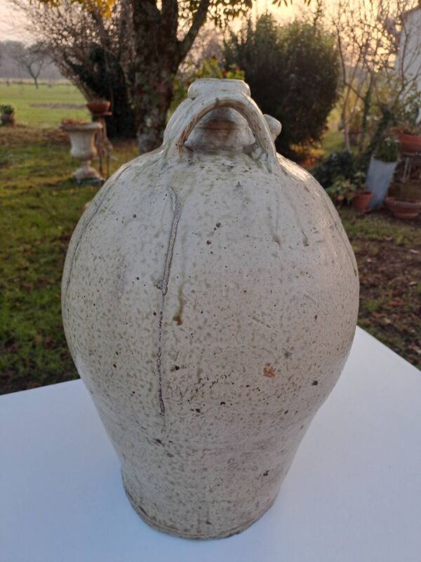 Grande cruche en grès vernissé
