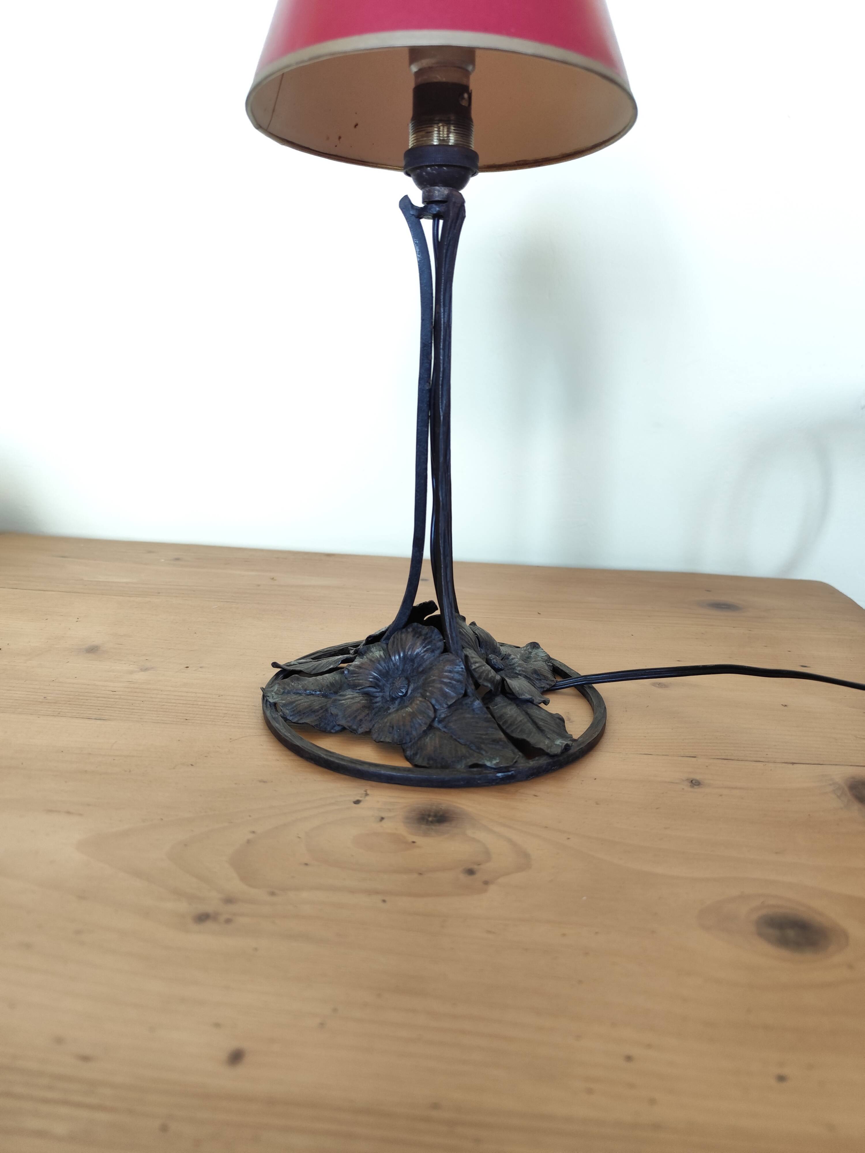 Wrought iron lamp - Art Nouveau lamp, black metal, plant decoration.