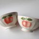 Lot de 2 anciens bols à facettes - motif pomme (ou pêche)