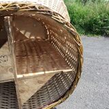 Large model display basket