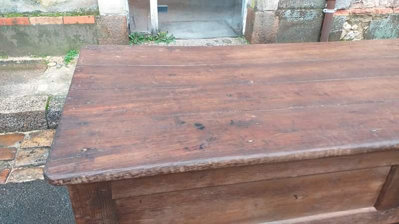 Console business table