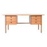 Bureau en chêne du milieu du siècle par Svend Åge Madsen pour Sigurd Hansen, années 1960.