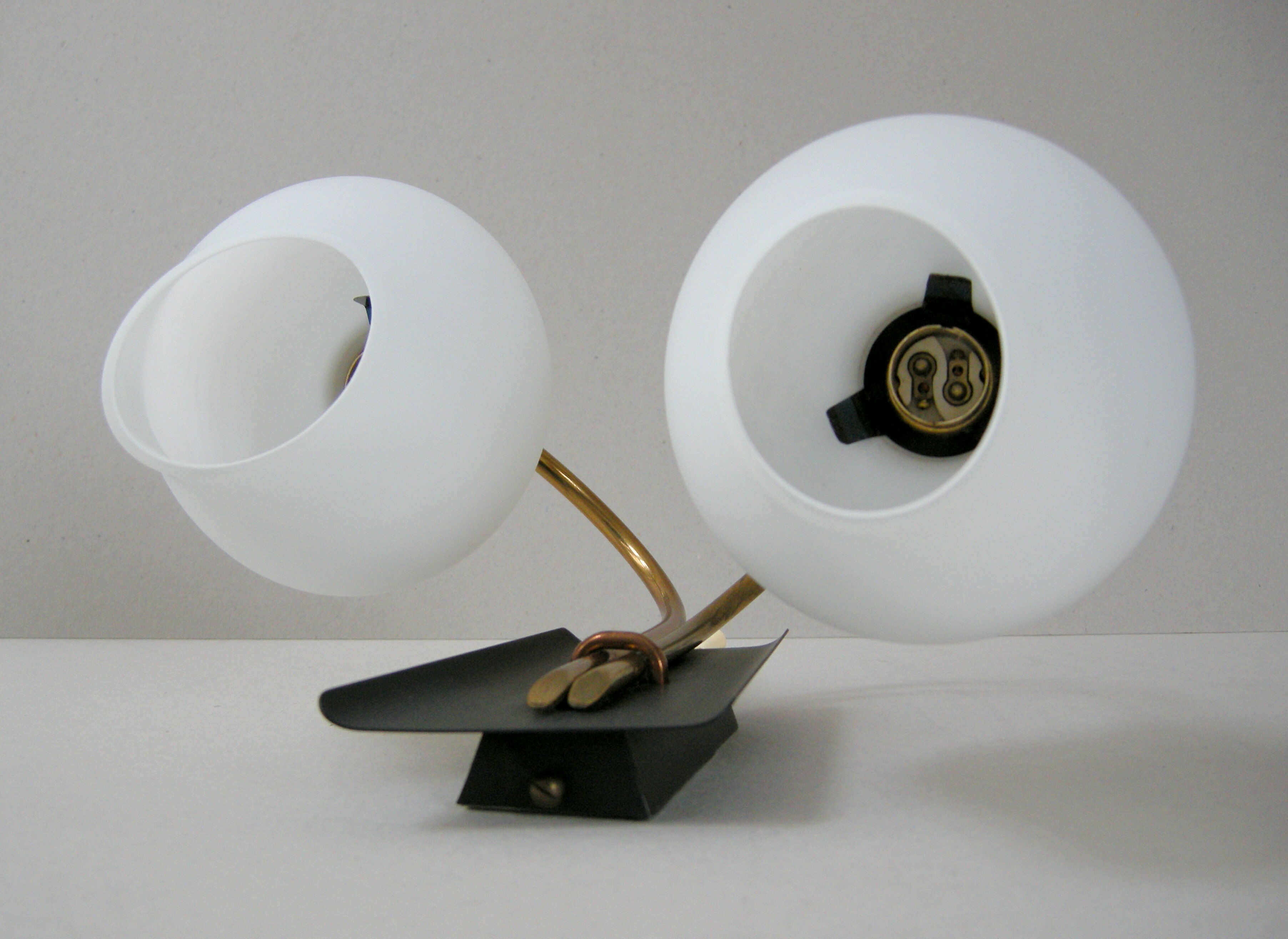 Vintage wall lamp 1950 brass, metal & glass
