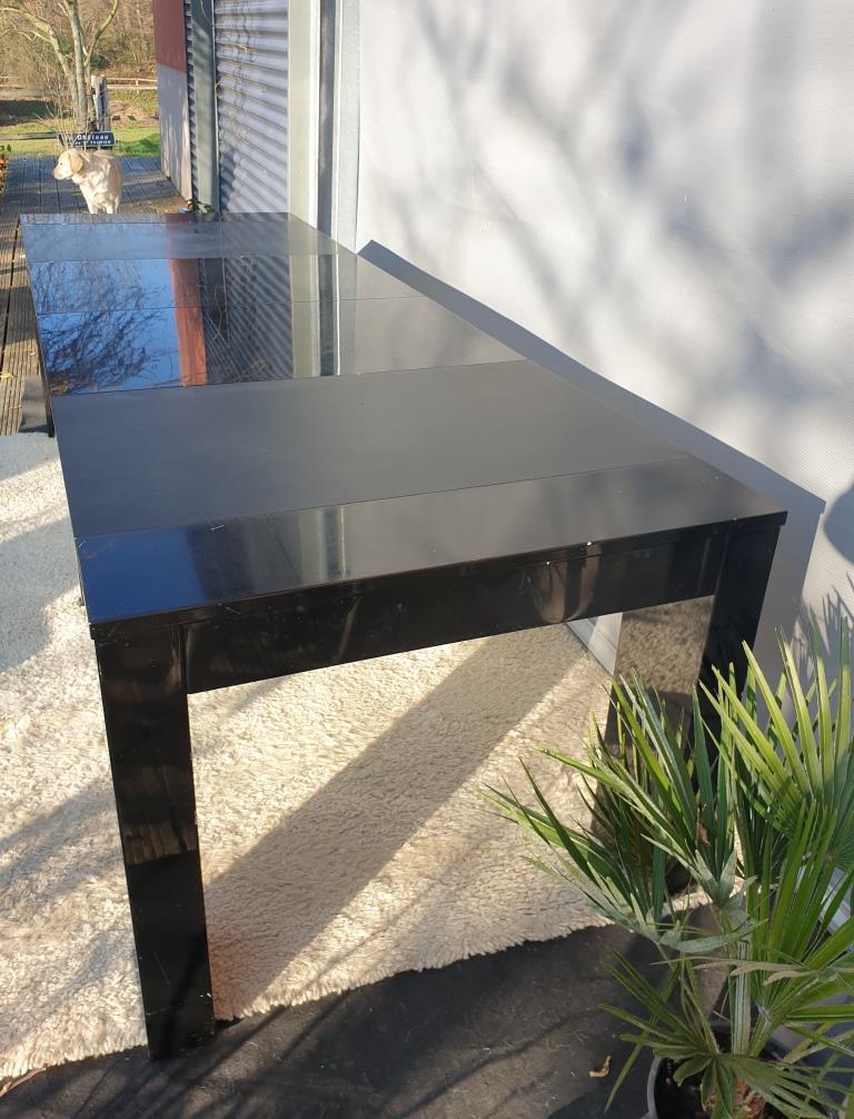 Table with extendable mechanism XXL black lacquer