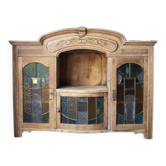 Glass-fronted buffet