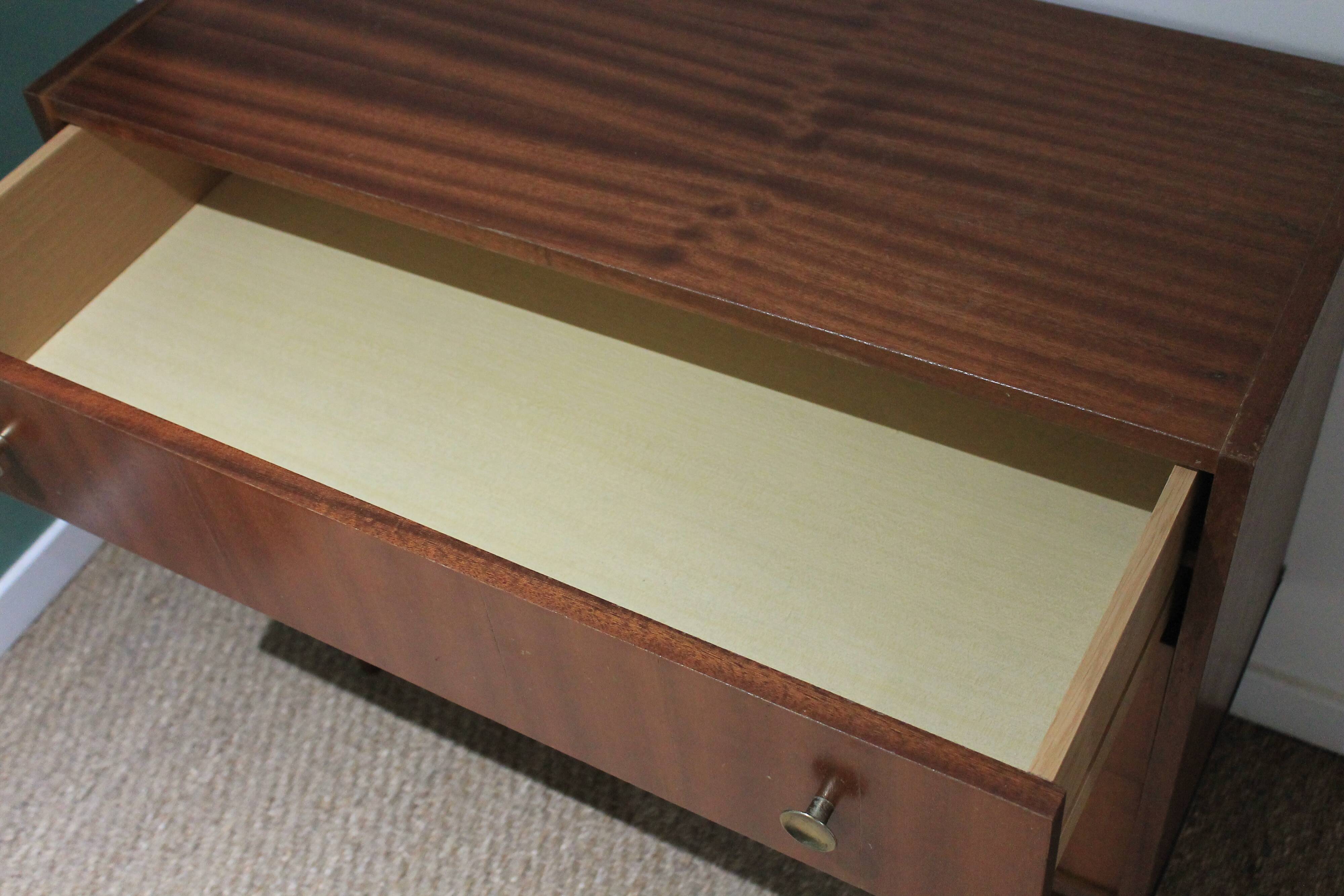 Vintage chest of drawers