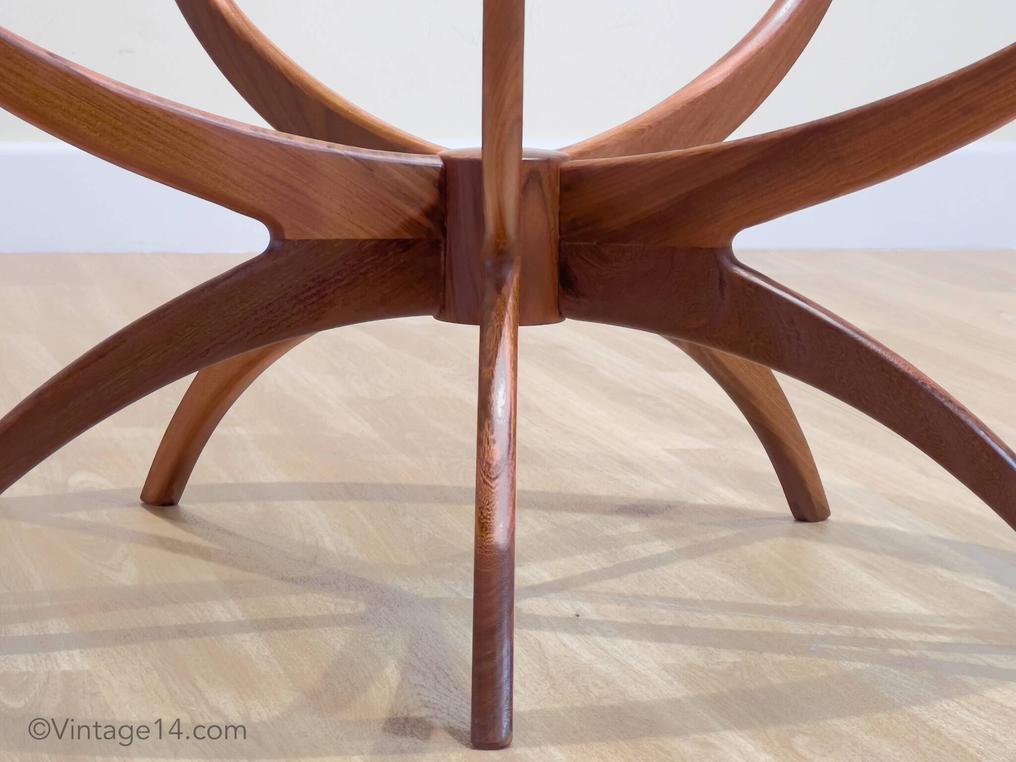 Table basse ronde Spider de G Plan, années 1960