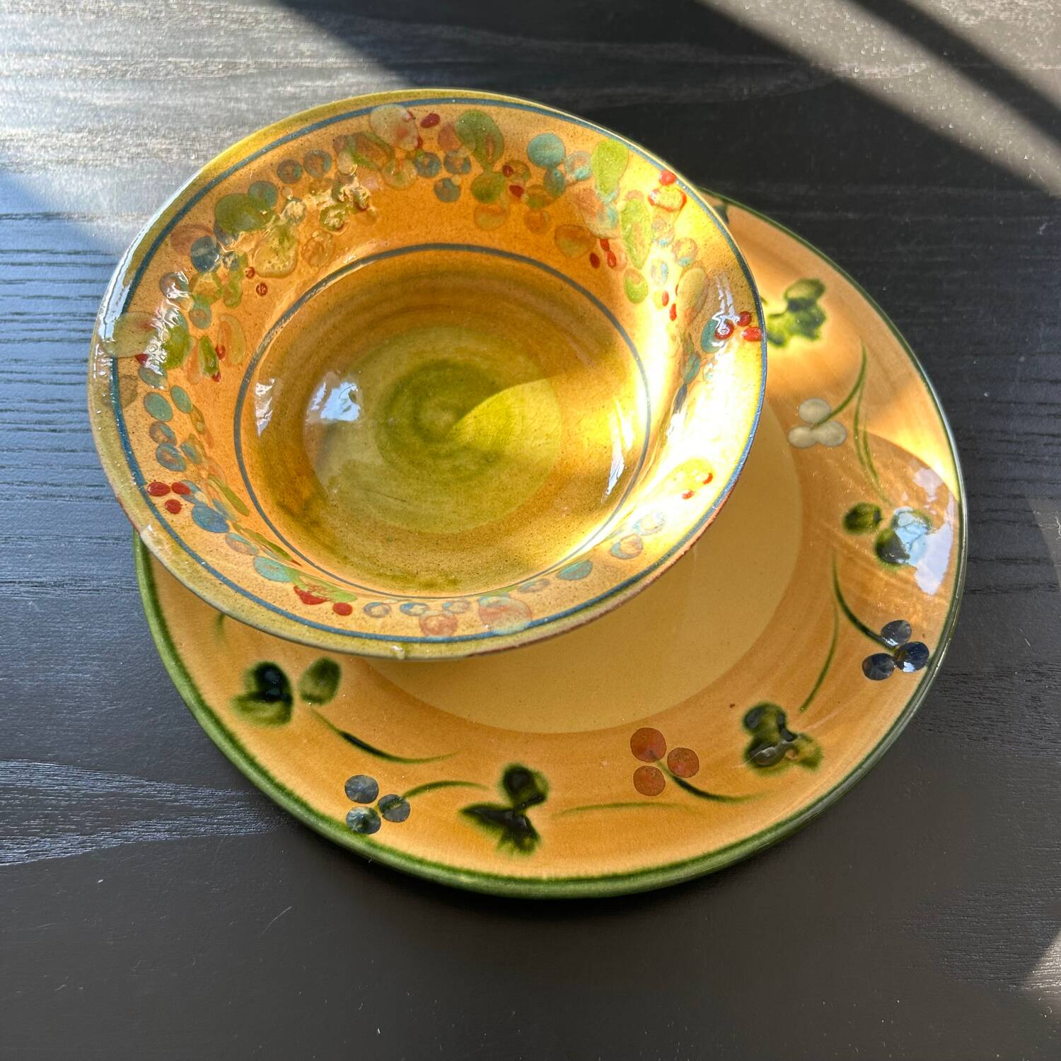 Provençal tableware set